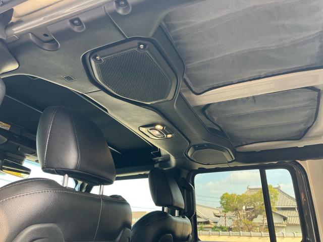 ジープ・ラングラーアンリミテッド ルビコン スミッティビルド ディフェンダーラック サイドステップ BESTOPサンライダー スタッドレスタイヤ付 純正ハードトップ積み込み ブラックレザーシート 純正ナビ バックカメラ サイドカメラ ドラレコ(61枚目)