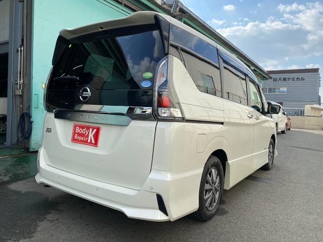 セレナ ｅ－パワー　ハイウェイスターＶ　プロパイロット　ハイブリットハイウェスター　両側電動スライドドア　ハンズフリーオートスライドドア　ハーフバックドア　安全運転支援機能（7枚目）