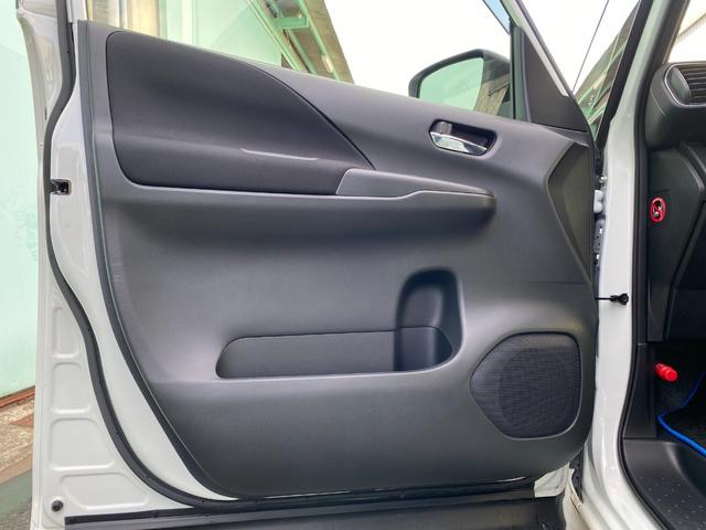 セレナ ｅ－パワー　ハイウェイスターＶ　プロパイロット　ハイブリットハイウェスター　両側電動スライドドア　ハンズフリーオートスライドドア　ハーフバックドア　安全運転支援機能（27枚目）