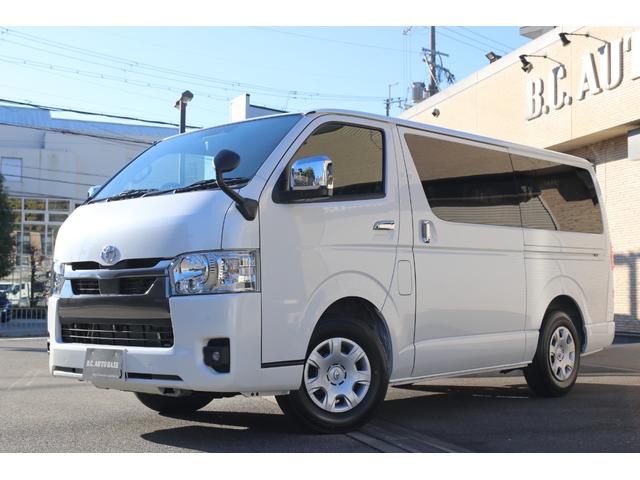 ハイエースバン ロングスーパーGL ダークプライムS 20周年記念特別仕様車 登録済未使用車 パノラミックビューモニター デジタルインナーミラー 両側オートスライドドア LEDヘッドランプ LEDフォグランプ リヤクーラー&リヤヒーター スマートキー(19枚目)