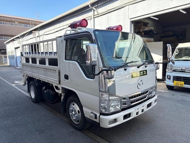 タイタントラック 10尺 垂直パワーゲート付き 積載3トン Pレンジ付きオートマ 荷台鉄板 荷台加工物(取り外し可) 高床 荷台仕上げ済み メッキパーツ ETC付き エルフOEM 新明和(2枚目)