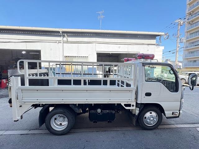 タイタントラック 10尺 垂直パワーゲート付き 積載3トン Pレンジ付きオートマ 荷台鉄板 荷台加工物(取り外し可) 高床 荷台仕上げ済み メッキパーツ ETC付き エルフOEM 新明和(5枚目)