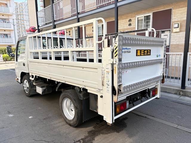 タイタントラック 10尺 垂直パワーゲート付き 積載3トン Pレンジ付きオートマ 荷台鉄板 荷台加工物(取り外し可) 高床 荷台仕上げ済み メッキパーツ ETC付き エルフOEM 新明和(8枚目)