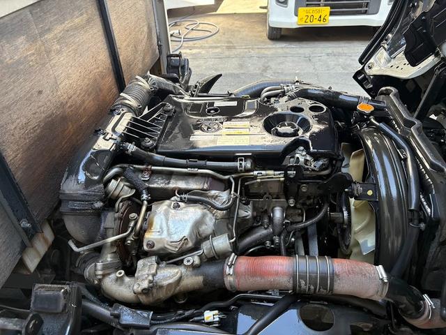 タイタントラック 10尺 垂直パワーゲート付き 積載3トン Pレンジ付きオートマ 荷台鉄板 荷台加工物(取り外し可) 高床 荷台仕上げ済み メッキパーツ ETC付き エルフOEM 新明和(32枚目)