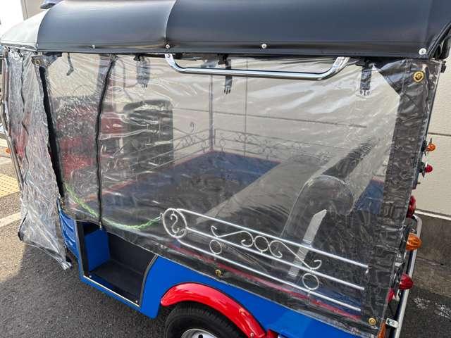 タイその他 トゥクトゥク　ＥＴ４　トゥクトゥク　ＥＴ４　オートマチック　４人乗り対面　６６０ｃｃ　未登録　新車　普通免許で運転可能　ロールバー付き（22枚目）