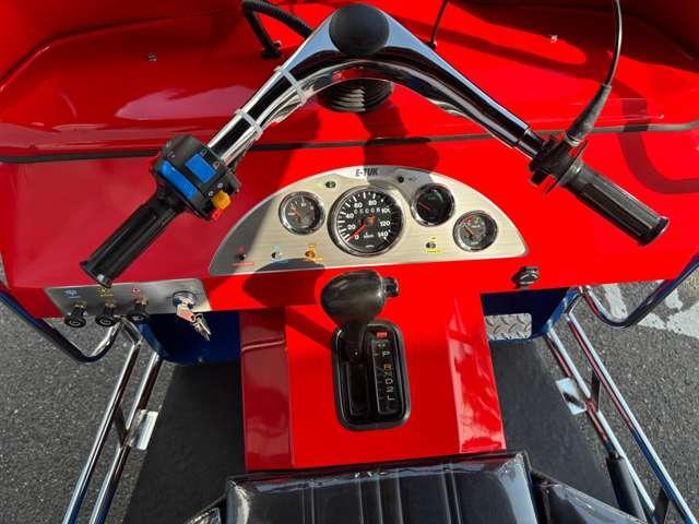 タイその他 トゥクトゥク　ＥＴ４　トゥクトゥク　ＥＴ４　オートマチック　４人乗り　６６０ｃｃ　未登録　新車　普通免許で運転可能　ロールバー付き（14枚目）