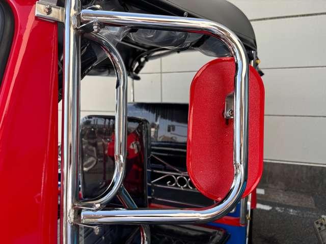 タイその他 トゥクトゥク　ＥＴ４　トゥクトゥク　ＥＴ４　オートマチック　４人乗り　６６０ｃｃ　未登録　新車　普通免許で運転可能　ロールバー付き（18枚目）