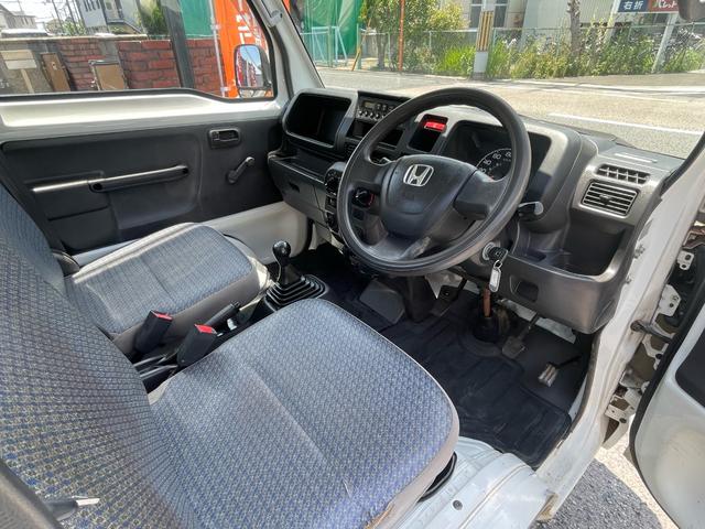アクティトラック ＳＤＸ　運転席エアバック　パワーステアリング　ラジオＦＭ　／ＡＭ　三方開　スペアタイヤ　荷台灯　積載量３５０ｋｇ　５速ミッション車（12枚目）