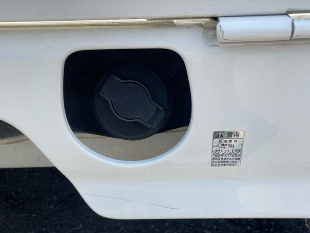 アクティトラック ＳＤＸ　運転席エアバック　パワーステアリング　ラジオＦＭ　／ＡＭ　三方開　スペアタイヤ　荷台灯　積載量３５０ｋｇ　５速ミッション車（42枚目）