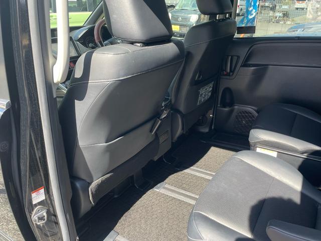 エスクァイア ハイブリッドＧｉ　ユーザー買取車　純正ＳＤナビ　フルセグＴＶ　バックモニター　両側パワースライドドア　後席モニター　シートヒーター　クルーズコントロール　雹害車（24枚目）