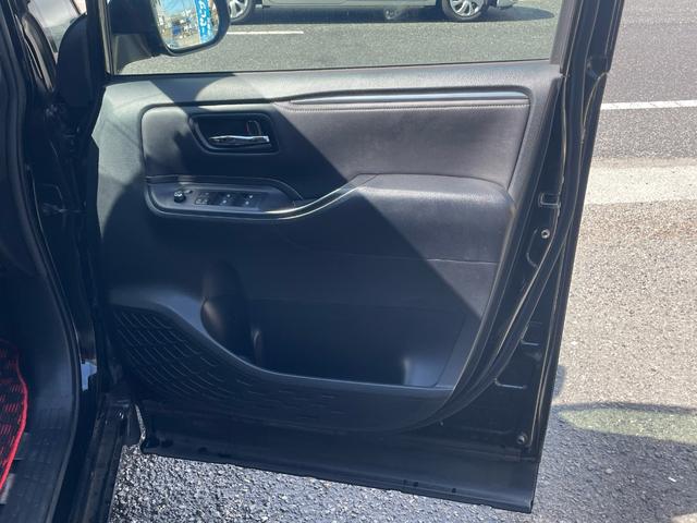 エスクァイア ハイブリッドＧｉ　ユーザー買取車　純正ＳＤナビ　フルセグＴＶ　バックモニター　両側パワースライドドア　後席モニター　シートヒーター　クルーズコントロール　雹害車（34枚目）