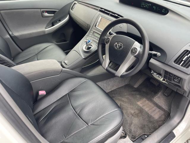 プリウス S ユーザー買取車 純正ナビ ワンセグTV CD DVD バックモニター スマートキー シートヒーター オートエアコン 電動格納ミラー 車検令和9年8月(15枚目)