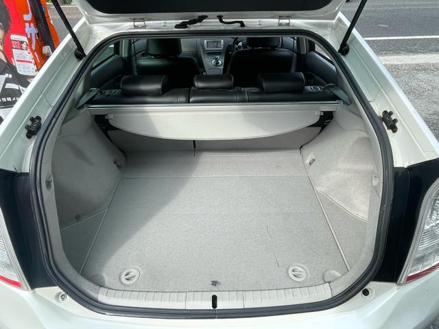 プリウス S ユーザー買取車 純正ナビ ワンセグTV CD DVD バックモニター スマートキー シートヒーター オートエアコン 電動格納ミラー 車検令和9年8月(22枚目)