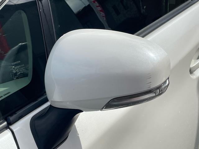 プリウス S ユーザー買取車 純正ナビ ワンセグTV CD DVD バックモニター スマートキー シートヒーター オートエアコン 電動格納ミラー 車検令和9年8月(62枚目)