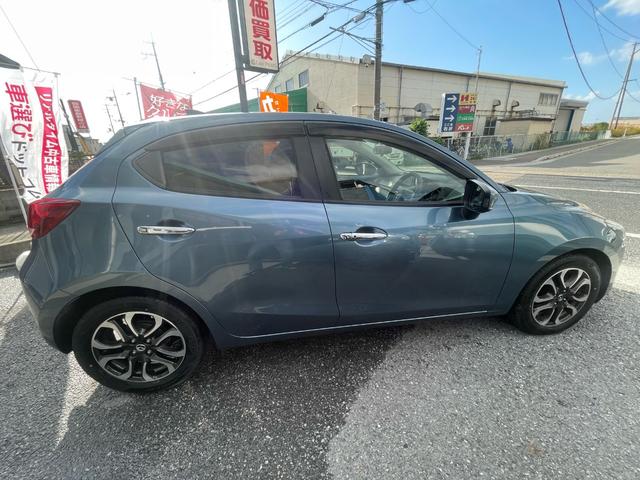 デミオ ＸＤツーリング　スマートキー　クルーズコントロール　アイドリングストップ　ヘッドアップディスプレイ　オートライト　オートエアコン新規車検２年付　１２ヶ月点検整備付（13枚目）