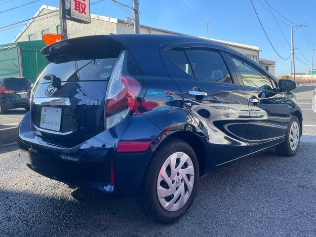 アクア Sスタイルブラック 雹害車 ユーザー買取車 メモリーナビ バックカメラ フルセグTV スマートキー 衝突被害軽減ブレーキ 新規車検2年 12ヶ月点検整備付(11枚目)