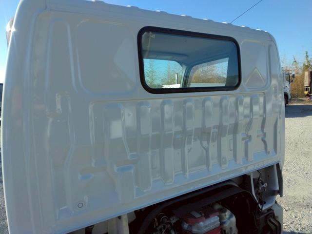 デュトロ 　３ｔ　低床　強化ダンプ　最大積載量３，０００ｋｇ　ＡＴ車　１３５ＰＳ　ターボ車　実走行５４，０００ｋｍ　ＥＴＣ　アドブルー不要　極東製　荷台内寸（Ｌ３０５／Ｗ１５９／Ｈ３７）　Ｎｏ．１０２４（32枚目）