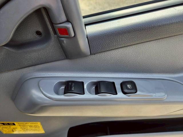 キャンター ２．９５ｔ　高床　強化ダンプ　最大積載量２９５０ｋｇ　５ＭＴ　１４０ＰＳ　ターボ車　左電格ミラー　ＥＴＣ　三方開　ピン差し　あゆみ掛け　新明和製　マフラー焼きなし　アドブルー不要　　左電格ミラー　　Ｎｏ．１０２５（33枚目）