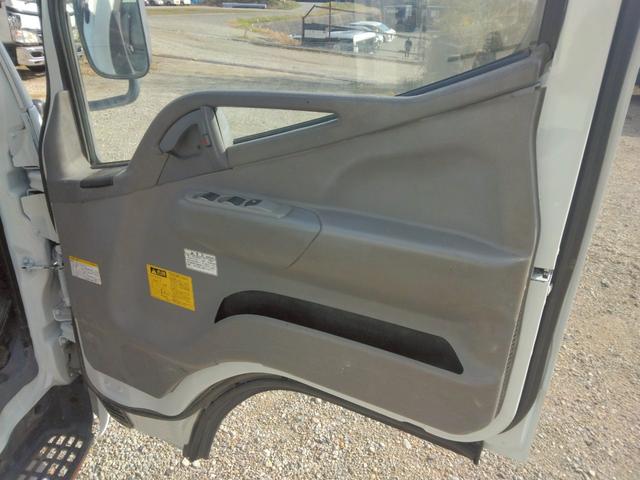 キャンター ダンプ　深ダンプ　土砂禁　予備検査Ｒ８年１月１５日　最大積載量３，０００ｋｇ　５ＭＴ　ターボ車　ＥＴＣ　リア観音扉　新明和　アドブルー不要　低床　荷台内寸（Ｌ３００／Ｗ１５９／Ｈ１１０）　Ｎｏ．１０２６（39枚目）