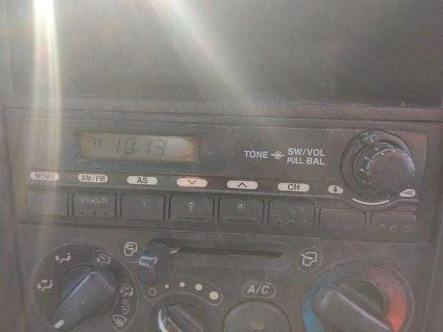 エルフトラック 　３ｔ　低床　強化ダンプ　最大積載量３，０００ｋｇ　６ＭＴ　左電格ミラー　坂道発進補助装置　三方開　ＥＴＣ　ピン差し　新明和　荷台内寸（Ｌ３０５／Ｗ１５９／Ｈ３７）　アドブルー不要　Ｎｏ．１０２９（63枚目）