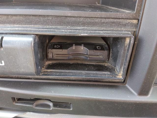 エルフトラック 　３ｔ　低床　強化ダンプ　最大積載量３，０００ｋｇ　６ＭＴ　左電格ミラー　坂道発進補助装置　三方開　ＥＴＣ　ピン差し　新明和　荷台内寸（Ｌ３０５／Ｗ１５９／Ｈ３７）　アドブルー不要　Ｎｏ．１０２９（65枚目）