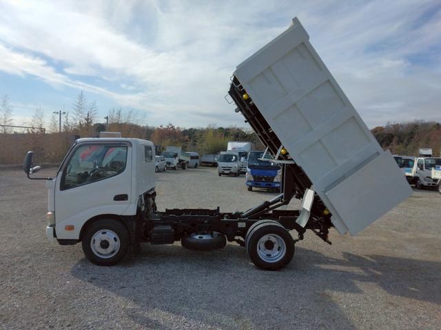 デュトロ ３ｔ低床強化　深ダンプ　最大積載量３，０００ｋｇ　強化ダンプ　低床　土砂禁　リア観音扉　５ＭＴ　１５０ＰＳ　ターボ車　地デジＴＶ　左電格ミラー　坂道発進補助装置　ＥＴＣ　アドブルー不要　Ｎｏ．１０３７（12枚目）