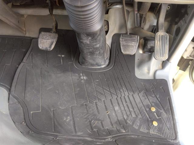 デュトロ ３ｔ低床強化　深ダンプ　最大積載量３，０００ｋｇ　強化ダンプ　低床　土砂禁　リア観音扉　５ＭＴ　１５０ＰＳ　ターボ車　地デジＴＶ　左電格ミラー　坂道発進補助装置　ＥＴＣ　アドブルー不要　Ｎｏ．１０３７（44枚目）