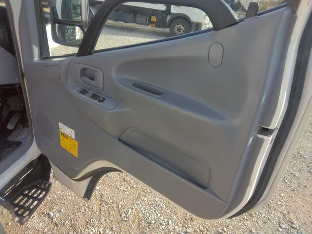 デュトロ 　最大積載量３，０００ｋｇ　強化ダンプ　Ｌゲート　Ｆゲート　低床　５ＭＴ　１５０ＰＳ　ターボ車　左電格ミラー　ＥＴＣ　アドブルー不要　荷台内寸（Ｌ２８７／Ｗ１５９／Ｈ３７）　Ｎｏ．１０３８（39枚目）