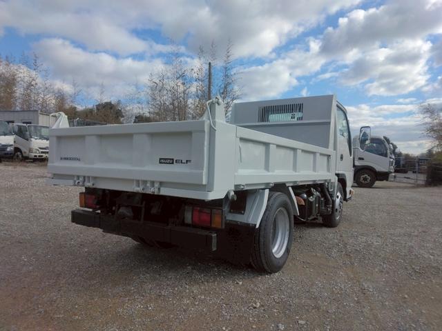 エルフトラック 　３ｔ　低床　ダンプ　最大積載量３，０００ｋｇ　６ＭＴ　１５０ＰＳ　ターボ車　左電格ミラー　坂道発進補助装置　ＥＴＣ　アドブルー不要　新明和製　Ｎｏ．１０３９（7枚目）