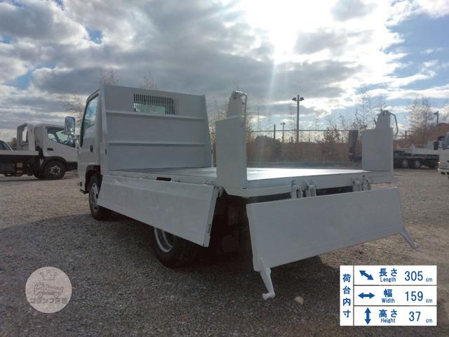 エルフトラック 　３ｔ　低床　ダンプ　最大積載量３，０００ｋｇ　６ＭＴ　１５０ＰＳ　ターボ車　左電格ミラー　坂道発進補助装置　ＥＴＣ　アドブルー不要　新明和製　Ｎｏ．１０３９（13枚目）