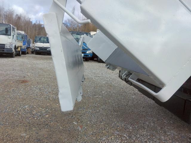 エルフトラック 　３ｔ　低床　ダンプ　最大積載量３，０００ｋｇ　６ＭＴ　１５０ＰＳ　ターボ車　左電格ミラー　坂道発進補助装置　ＥＴＣ　アドブルー不要　新明和製　Ｎｏ．１０３９（34枚目）