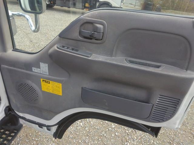 エルフトラック 　３ｔ　低床　ダンプ　最大積載量３，０００ｋｇ　６ＭＴ　１５０ＰＳ　ターボ車　左電格ミラー　坂道発進補助装置　ＥＴＣ　アドブルー不要　新明和製　Ｎｏ．１０３９（49枚目）