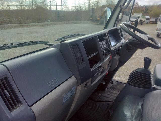 エルフトラック 　３ｔ　低床　ダンプ　最大積載量３，０００ｋｇ　６ＭＴ　１５０ＰＳ　ターボ車　左電格ミラー　坂道発進補助装置　ＥＴＣ　アドブルー不要　新明和製　Ｎｏ．１０３９（58枚目）