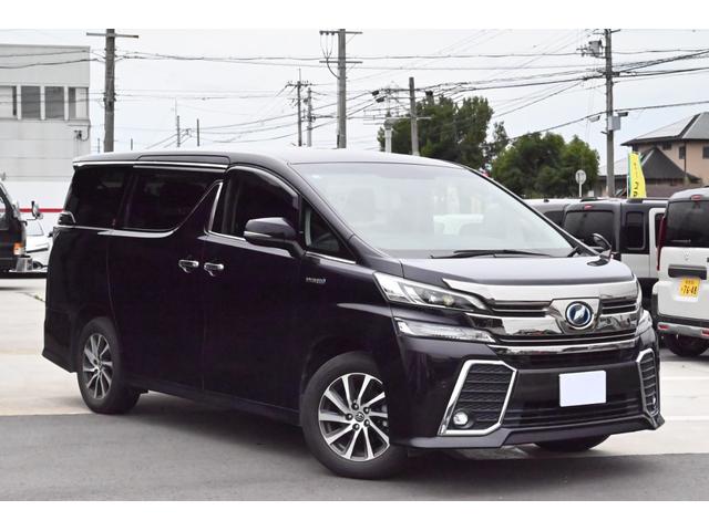 ヴェルファイアハイブリッド ＺＲ　Ｇエディション　禁煙　黒革　両側電動　９型ナビ　後席モニター　フルセグＴＶ　バックカメラ　電動シート　シートヒーター　衝突軽減ブレーキ　コーナーセンサー　電動リアゲート（9枚目）