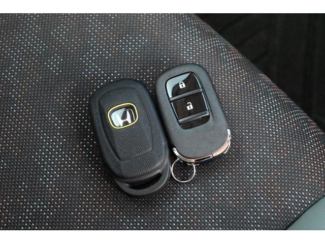 ヴェゼル e:HEV X・HuNTパッケージ ユーザー買取 1オーナー 禁煙 ハーフレザー 9型ナビ フルセグTV バックモニター Bluetooth ETC スマートキー2個 プッシュスタート コーナーセンサー 衝突軽減 レーダークルーズ(67枚目)