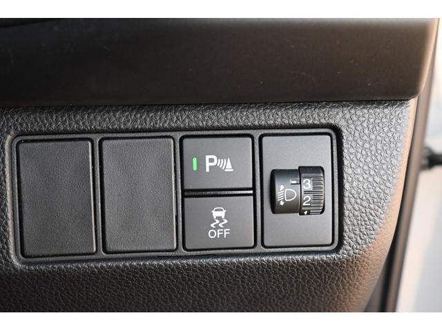 ヴェゼル e:HEV X・HuNTパッケージ ユーザー買取 1オーナー 禁煙 ハーフレザー 9型ナビ フルセグTV バックモニター Bluetooth ETC スマートキー2個 プッシュスタート コーナーセンサー 衝突軽減 レーダークルーズ(68枚目)