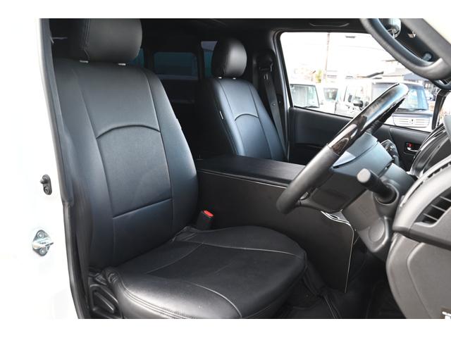 ハイエースバン スーパーGL ダークプライムII ユーザー買取 1オーナー 禁煙 ベッドキット ローダウン デジタルインナーミラー パノラミックビュー Bluetooth ETC 前後ドライブレコーダー 社外コンソール 社外スピーカー LED(43枚目)