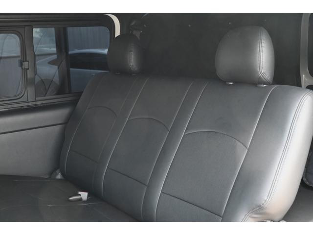 ハイエースバン スーパーGL ダークプライムII ユーザー買取 1オーナー 禁煙 ベッドキット ローダウン デジタルインナーミラー パノラミックビュー Bluetooth ETC 前後ドライブレコーダー 社外コンソール 社外スピーカー LED(54枚目)