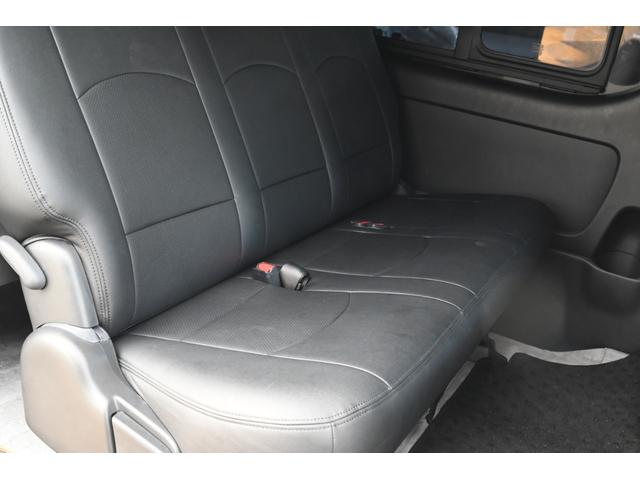 ハイエースバン スーパーGL ダークプライムII ユーザー買取 1オーナー 禁煙 ベッドキット ローダウン デジタルインナーミラー パノラミックビュー Bluetooth ETC 前後ドライブレコーダー 社外コンソール 社外スピーカー LED(59枚目)