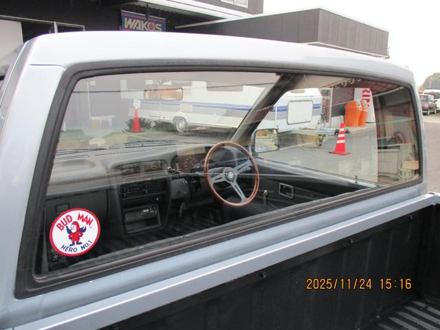 ダットサントラック (10枚目)