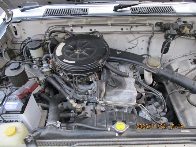 ダットサントラック (20枚目)