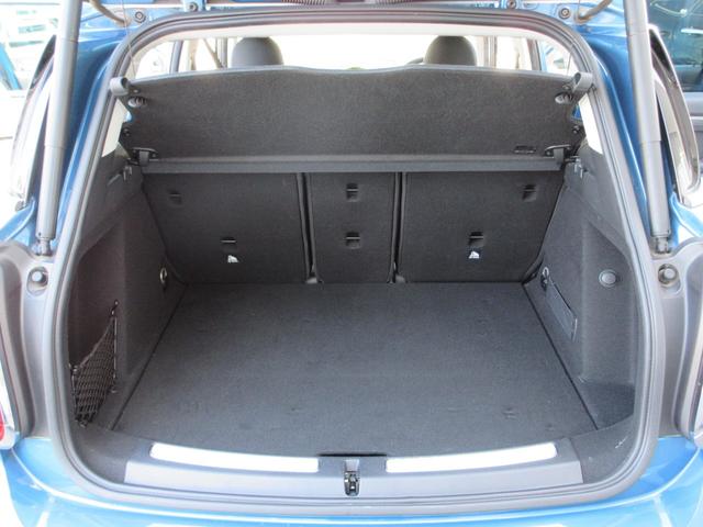 ＭＩＮＩ クーパーＳ　クロスオーバー　禁煙車／衝突被害軽減ブレーキ／電動リアゲート／ＨＤＤナビ／バックカメラ／ＥＴＣ／ドライブレコーダー／ブルートゥース／ＵＳＢ電源ソケット／プッシュスタート／ルーフレール／クルーズコントロール（17枚目）