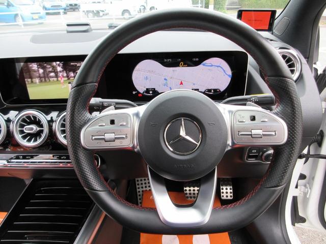 Ｂクラス Ｂ１８０　ＡＭＧライン　アドバンスドパッケージ／禁煙車／サンルーフ／レーダー／ヘッドアップディスプレイ／ブラインドスポットモニター／置くだけ充電／衝突被害軽減システム／フルセグナビ／３６０°カメラ／電動革シート（17枚目）