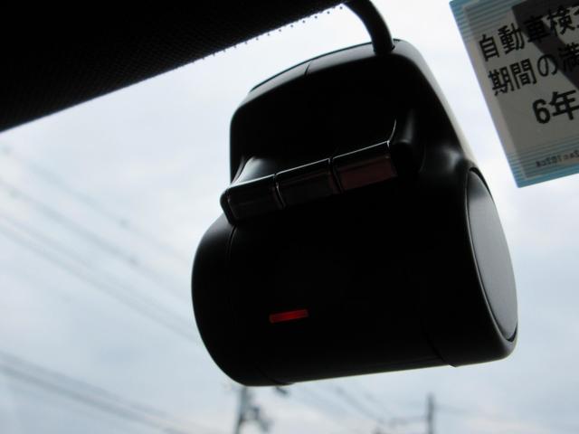 Ｂクラス Ｂ１８０　ＡＭＧライン　アドバンスドパッケージ／禁煙車／サンルーフ／レーダー／ヘッドアップディスプレイ／ブラインドスポットモニター／置くだけ充電／衝突被害軽減システム／フルセグナビ／３６０°カメラ／電動革シート（21枚目）
