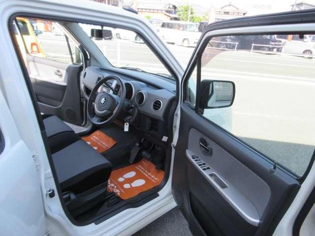 ワゴンＲ ＦＸ－Ｓリミテッド　ＣＤ再生可能／キーレス／エアコン／アルミホイール／禁煙車（14枚目）