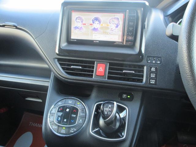 ヴォクシー ハイブリッドＸ　ワンオーナー／衝突被害軽減システム／ワンセグナビ／バックカメラ／ＥＴＣ／ＣＤ＆ＤＶＤ再生可能／ブルートゥース／ＵＳＢ入力端子／ドライブレコーダー／プッシュスタート／左側パワースライドドア／ＨＩＤ（19枚目）