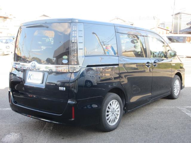 ヴォクシー ハイブリッドＸ　ワンオーナー／衝突被害軽減システム／ワンセグナビ／バックカメラ／ＥＴＣ／ＣＤ＆ＤＶＤ再生可能／ブルートゥース／ＵＳＢ入力端子／ドライブレコーダー／プッシュスタート／左側パワースライドドア／ＨＩＤ（34枚目）