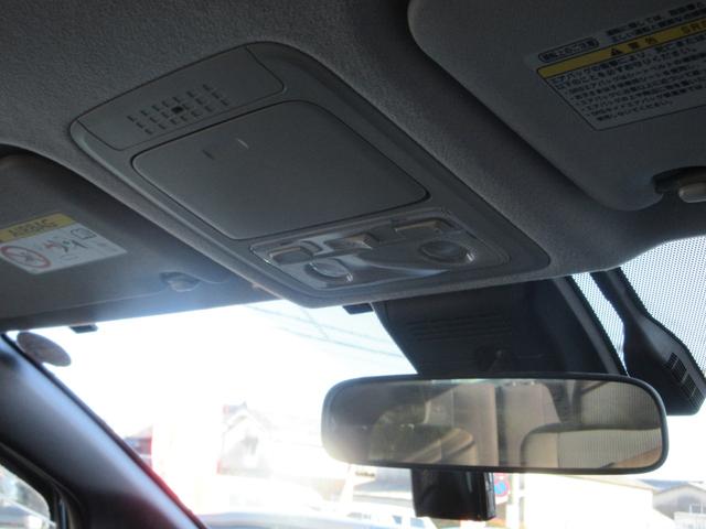 ヴォクシー ハイブリッドＸ　ワンオーナー／衝突被害軽減システム／ワンセグナビ／バックカメラ／ＥＴＣ／ＣＤ＆ＤＶＤ再生可能／ブルートゥース／ＵＳＢ入力端子／ドライブレコーダー／プッシュスタート／左側パワースライドドア／ＨＩＤ（47枚目）