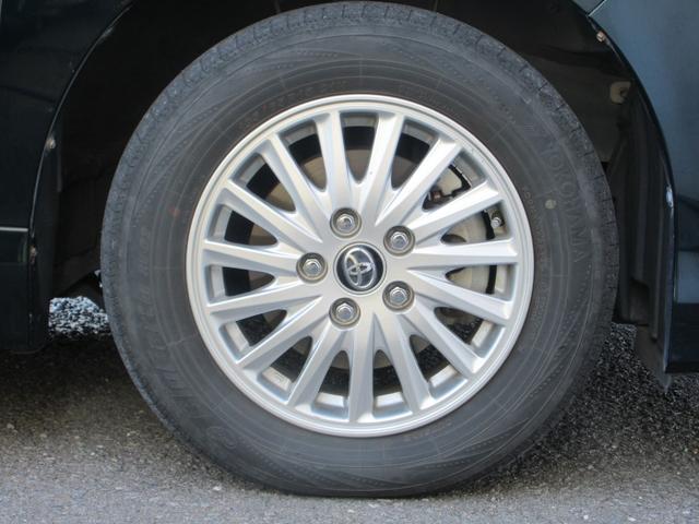 ヴォクシー ハイブリッドＸ　ワンオーナー／衝突被害軽減システム／ワンセグナビ／バックカメラ／ＥＴＣ／ＣＤ＆ＤＶＤ再生可能／ブルートゥース／ＵＳＢ入力端子／ドライブレコーダー／プッシュスタート／左側パワースライドドア／ＨＩＤ（54枚目）