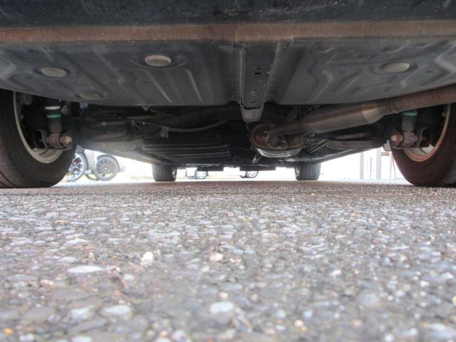 ヴォクシー ハイブリッドＸ　ワンオーナー／衝突被害軽減システム／ワンセグナビ／バックカメラ／ＥＴＣ／ＣＤ＆ＤＶＤ再生可能／ブルートゥース／ＵＳＢ入力端子／ドライブレコーダー／プッシュスタート／左側パワースライドドア／ＨＩＤ（55枚目）